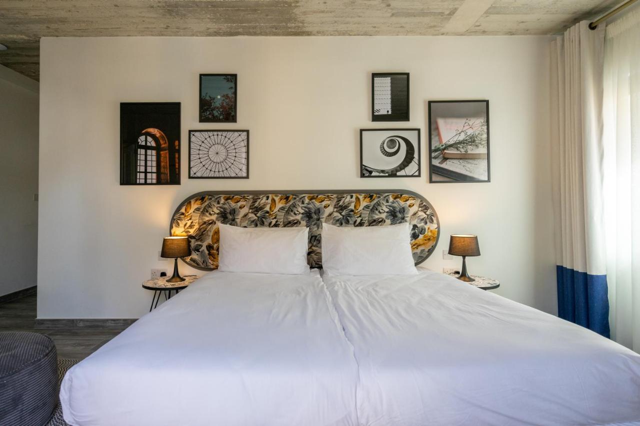 Lady Todd Hotel Слима Екстериор снимка