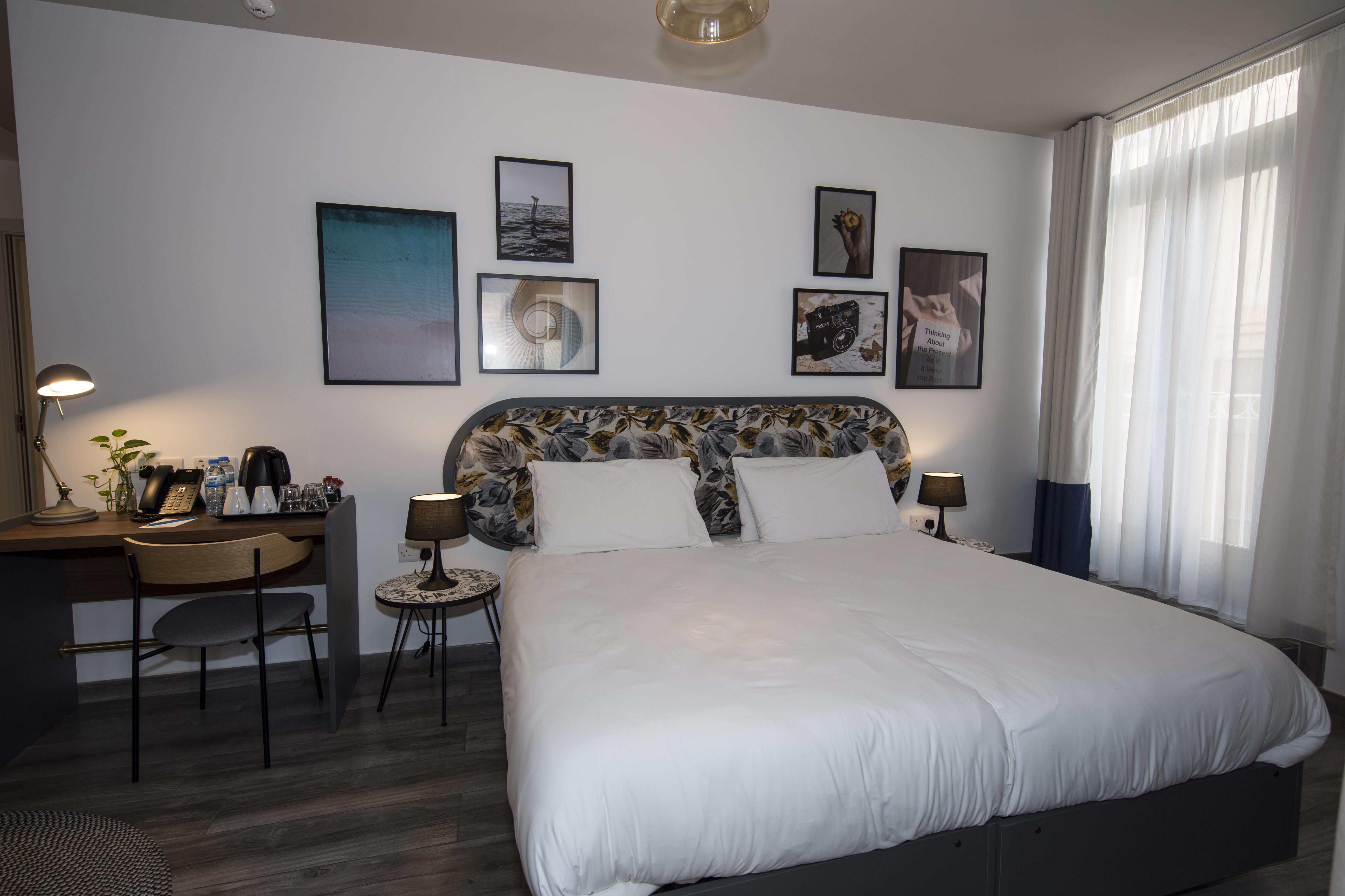 Lady Todd Hotel Слима Екстериор снимка